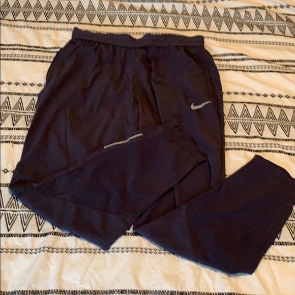 Nike Dri-Fit joggers - Picture 1 of 6